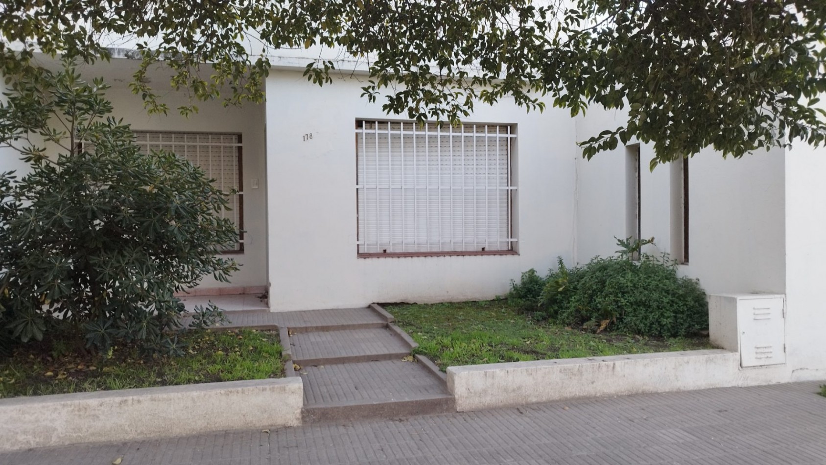 CASA 3 DORMITORIOS